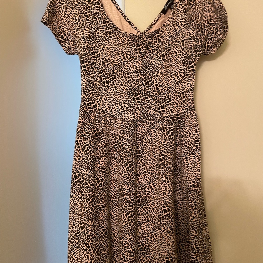 Excellent condition for casual or business attire